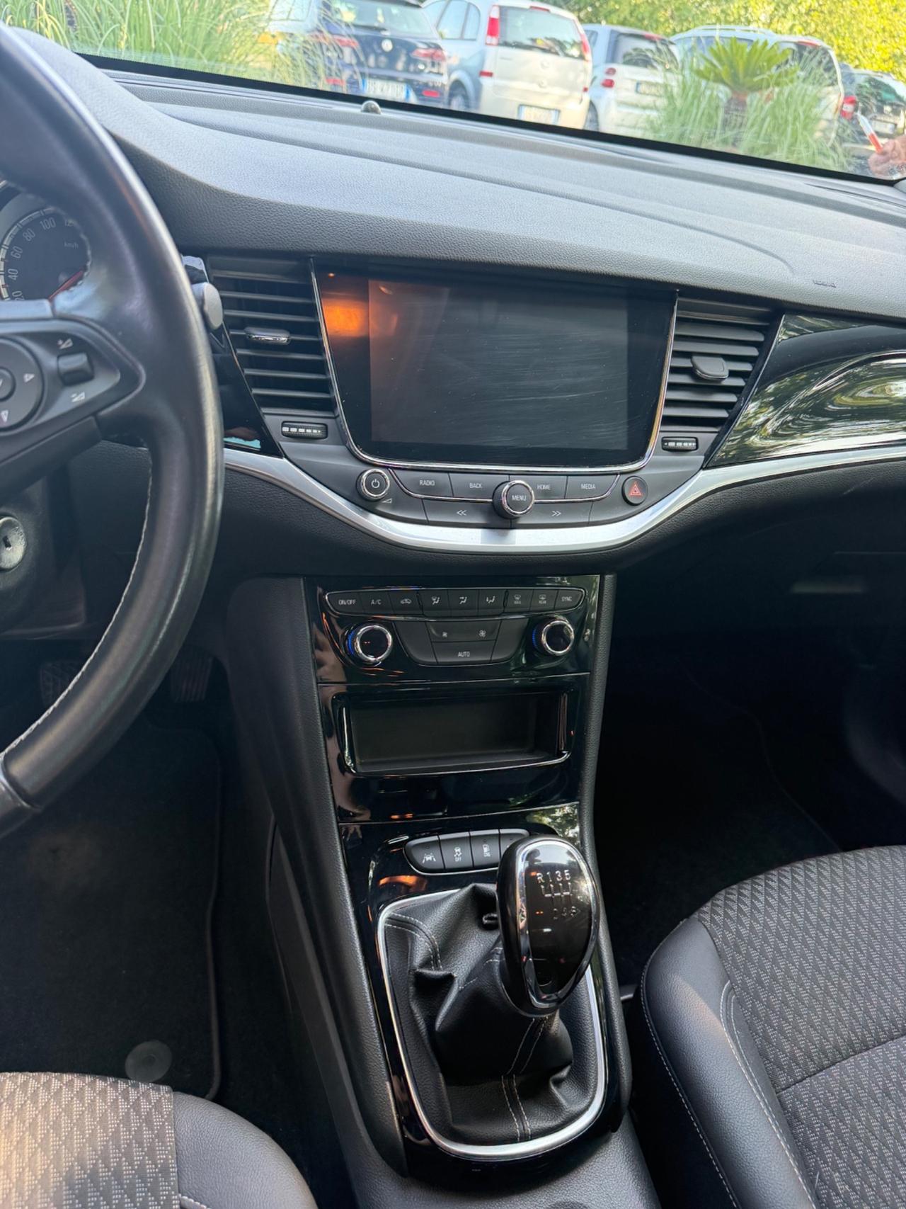Opel Astra 1.4 Turbo 110CV EcoM Sports Tourer Innovation