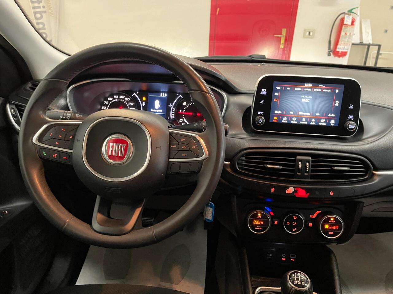 Fiat Tipo SW Lounge 1.6 mjt 120cv-Ok Neopatent-LEGGI SOTTO