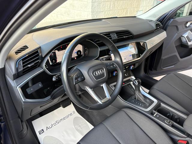 AUDI Q3 35 2.0 TDI S tronic Business COCKPIT