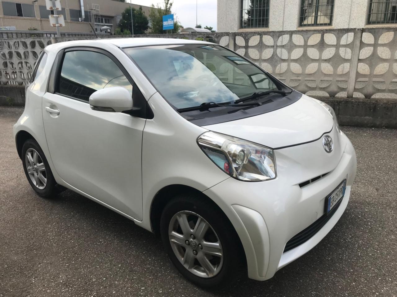 Toyota iQ 1.0 Sol