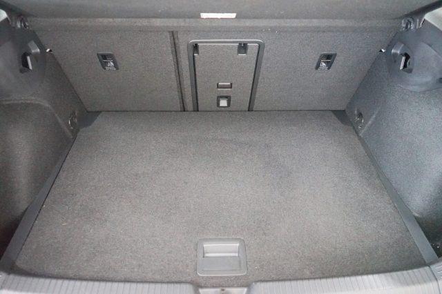 VOLKSWAGEN Golf 1.0 eTSI EVO DSG Life Italiana Ufficiale UNIPROP