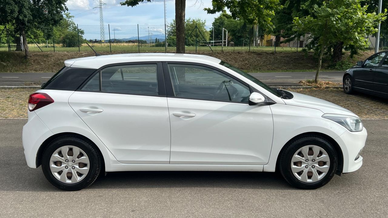 Hyundai i20 1.2 84 CV 5 porte Econext Comfort
