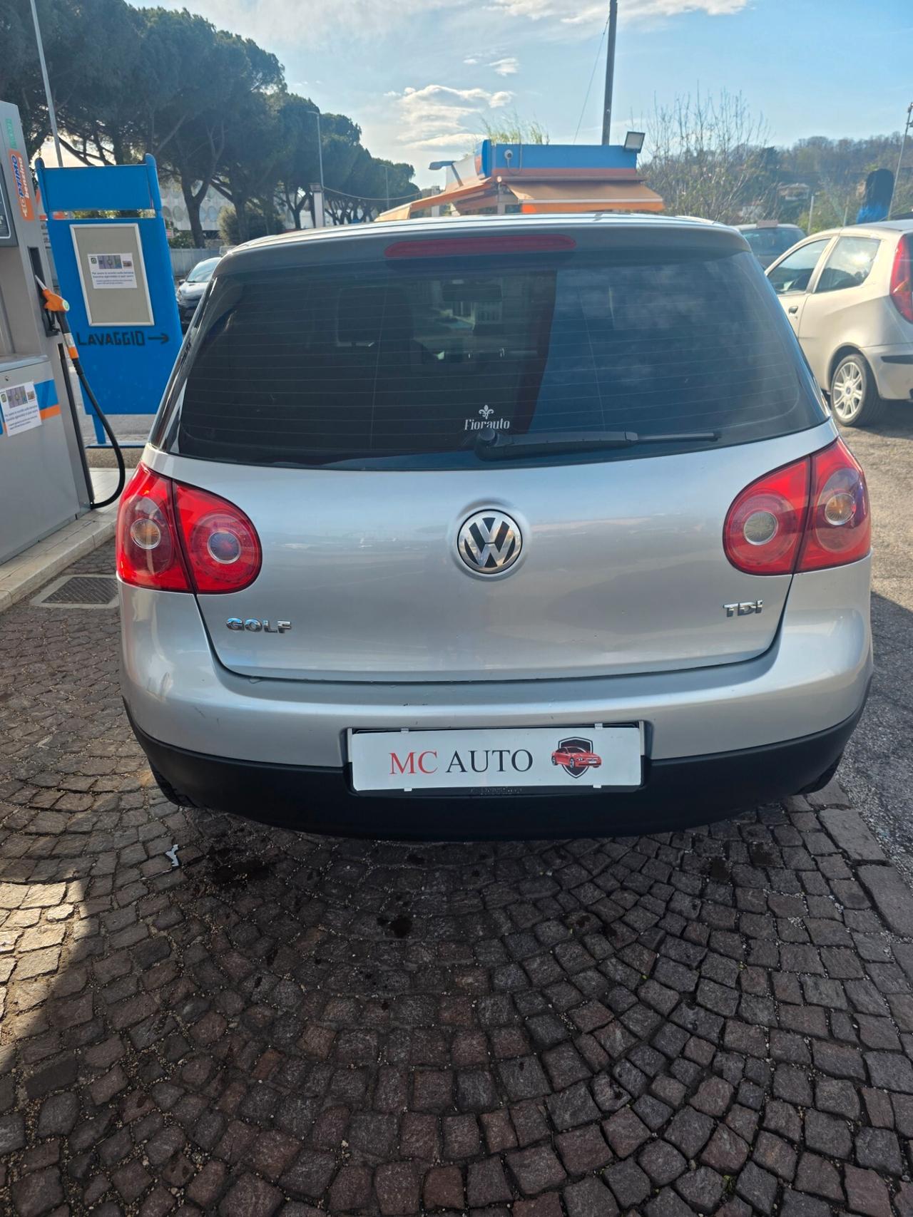 Volkswagen Golf 1.9 TDI 5p. Sportline con 381.000km