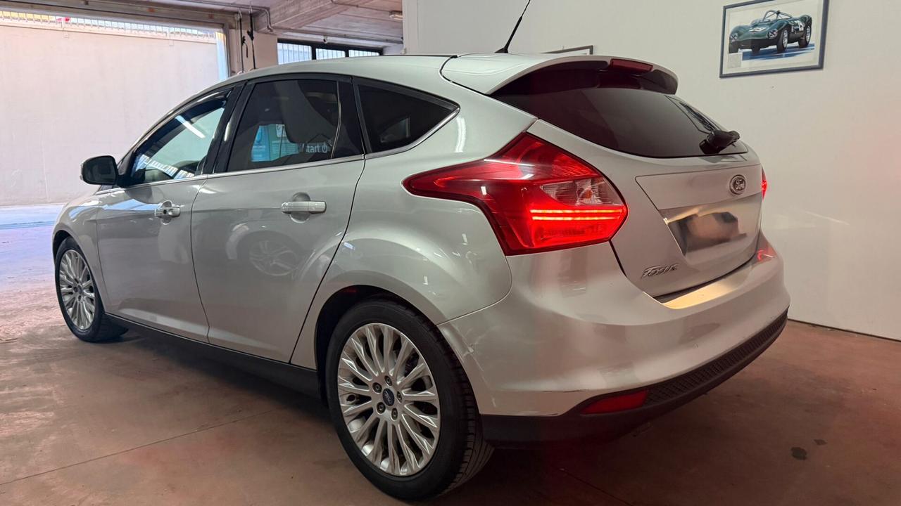 Ford Focus 1.6 TDCi 115 CV Titanium bluetooth navi led