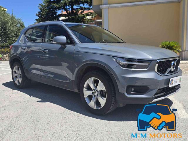VOLVO XC40 T2 Momentum Pro