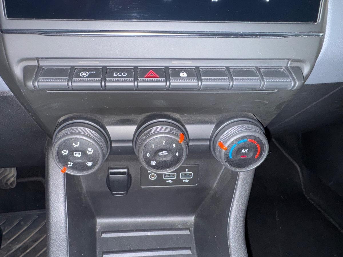 RENAULT CLIO dCi 8V 85CV 5p. Business UNICO PROP/ IVA DEDUCIBILE/ CARPLAY/ NAVIGATORE