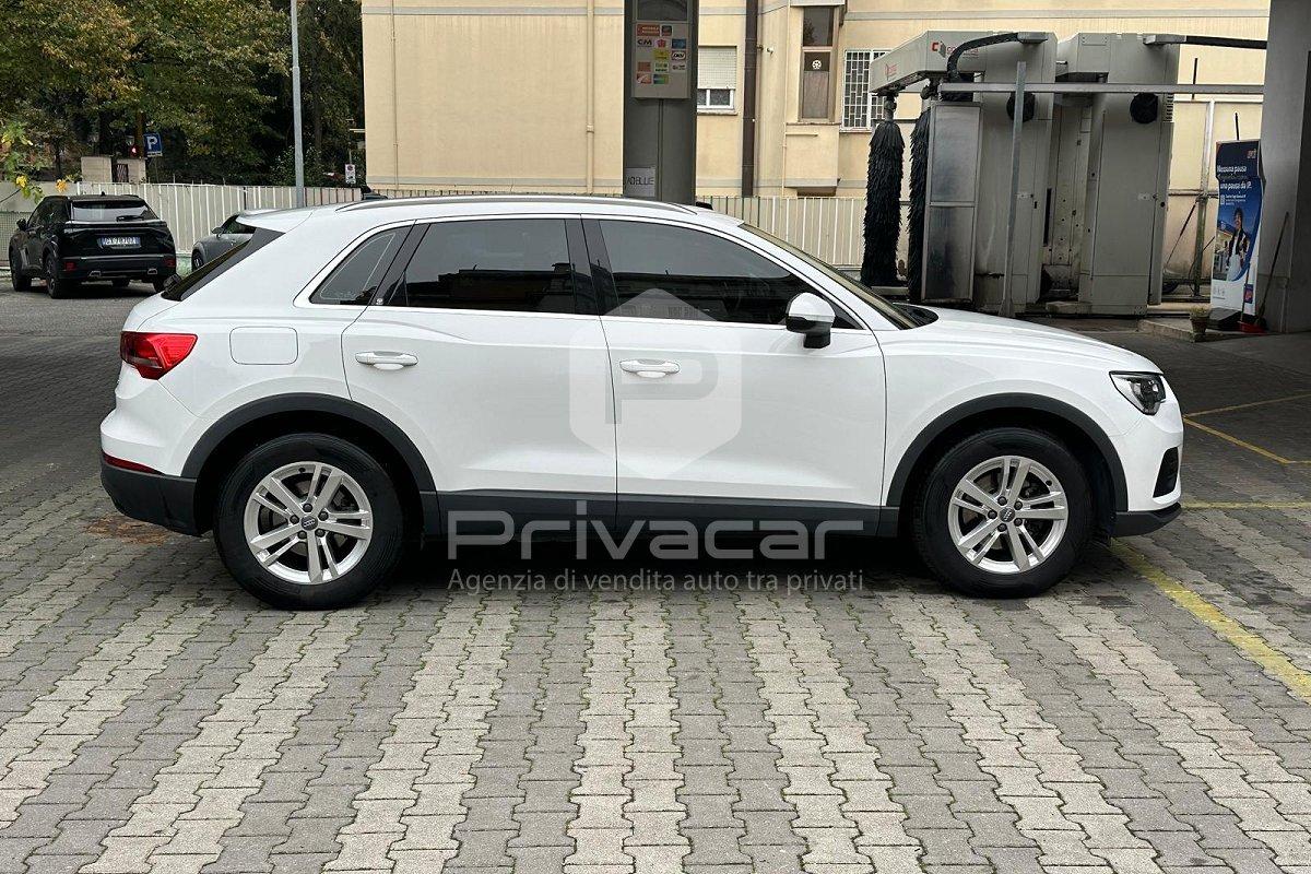 AUDI Q3 35 TFSI S tronic Business Advanced