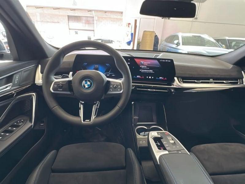 BMW iX2 eDrive20 Special Edition M Sport