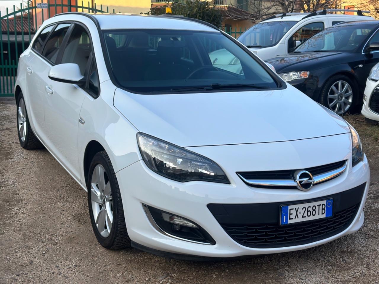 Opel Astra 1.4 Turbo 140CV Sports Tourer GPL Tech Cosmo