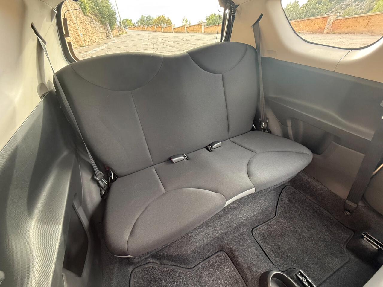 Toyota Aygo/1.0 68CV/NAVI/CLIMA/SOLO 55000 KM
