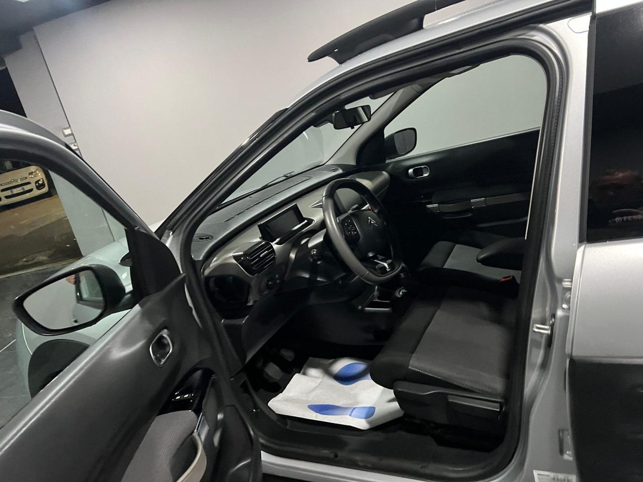 Citroen C4 Cactus BlueHDi 100 Shine