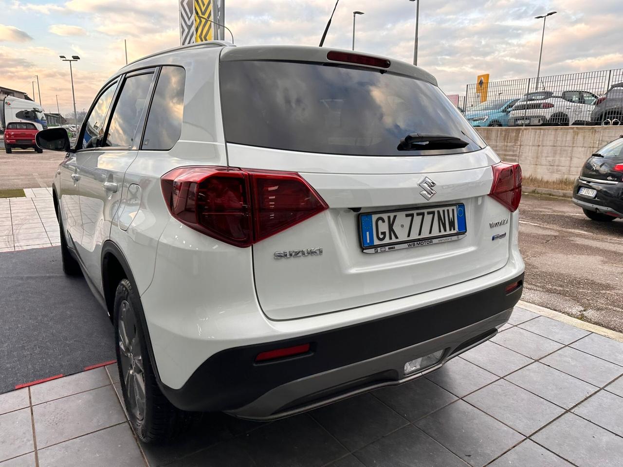 Suzuki Vitara 1.4 Hybrid Top