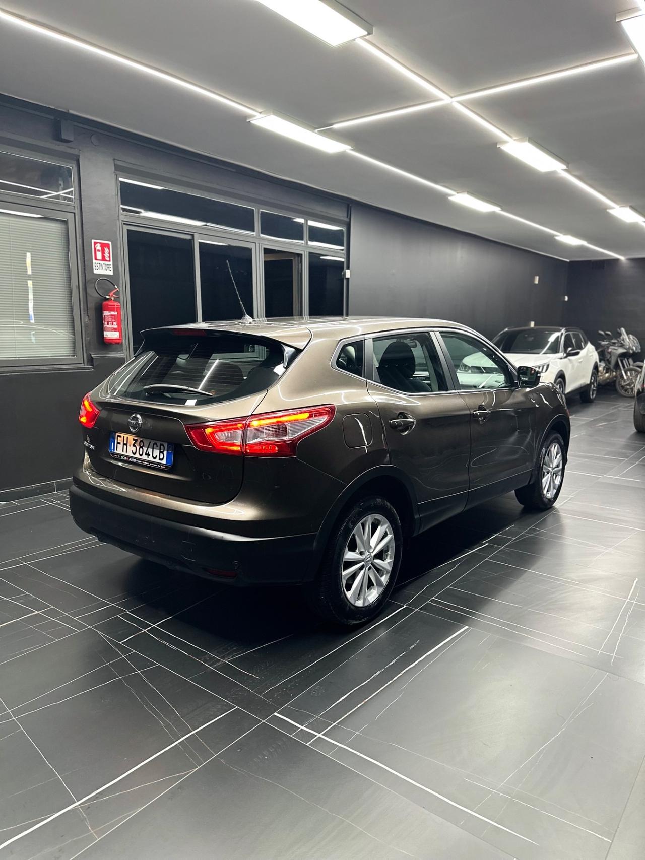 Nissan Qashqai 1.5 dCi N-Vision