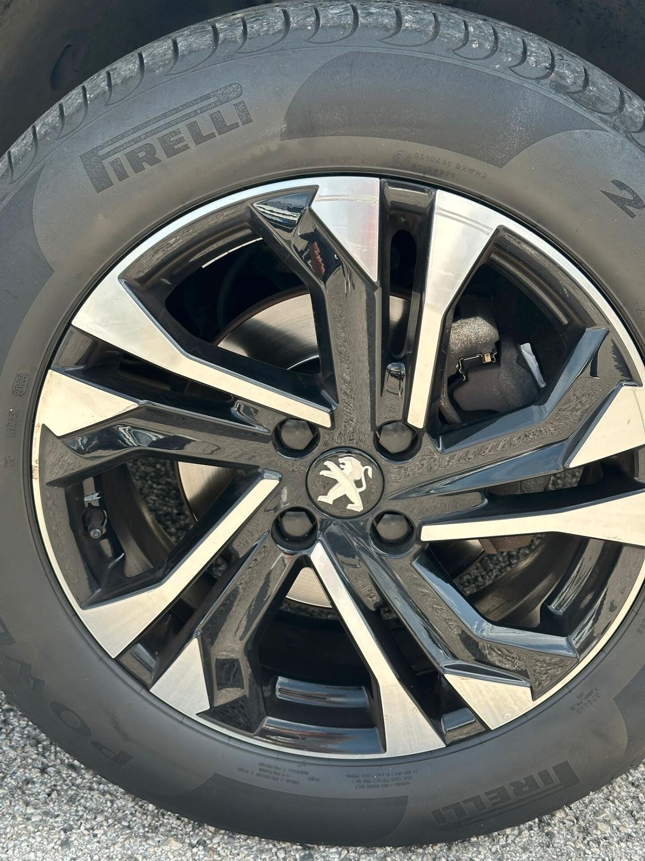 Peugeot 2008 PureTech 100 S&S Allure