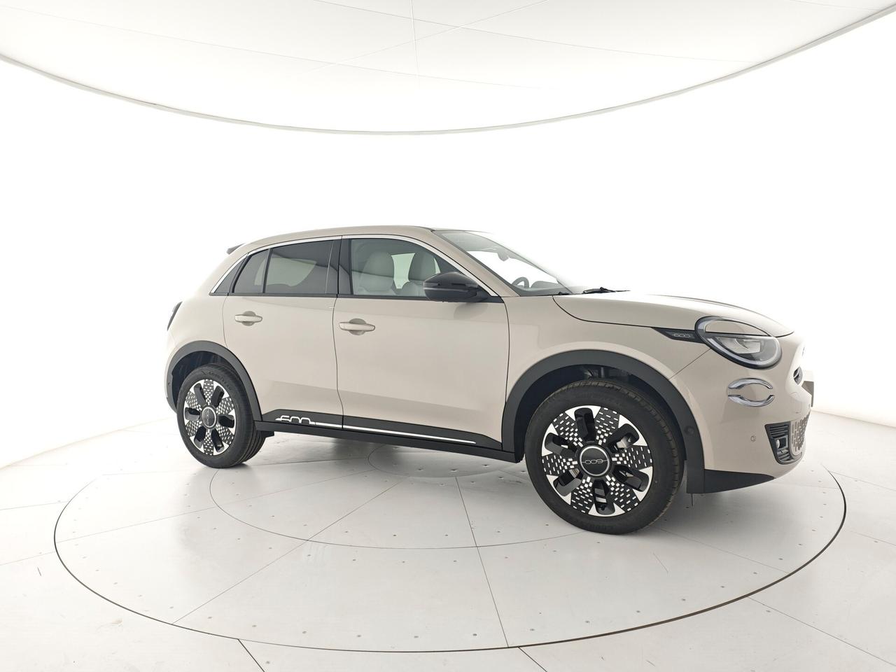 Fiat 600 Hybrid 100 CV DCT MHEV La Prima