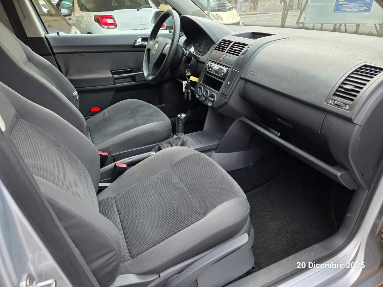 Volkswagen Polo 1.4/80CV 16V 5p. Comfortline