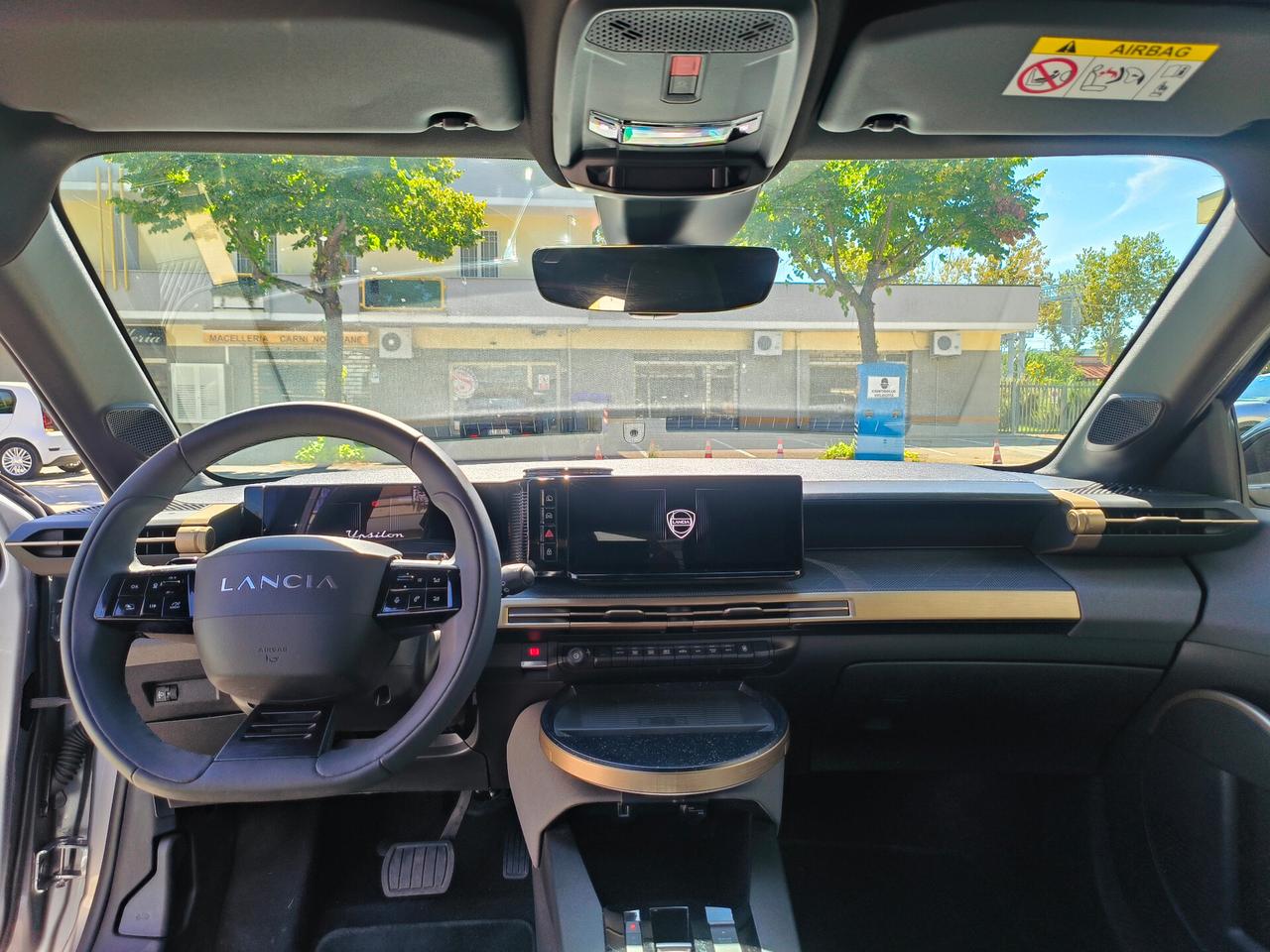 Lancia Ypsilon Hybrid e-DCT LX