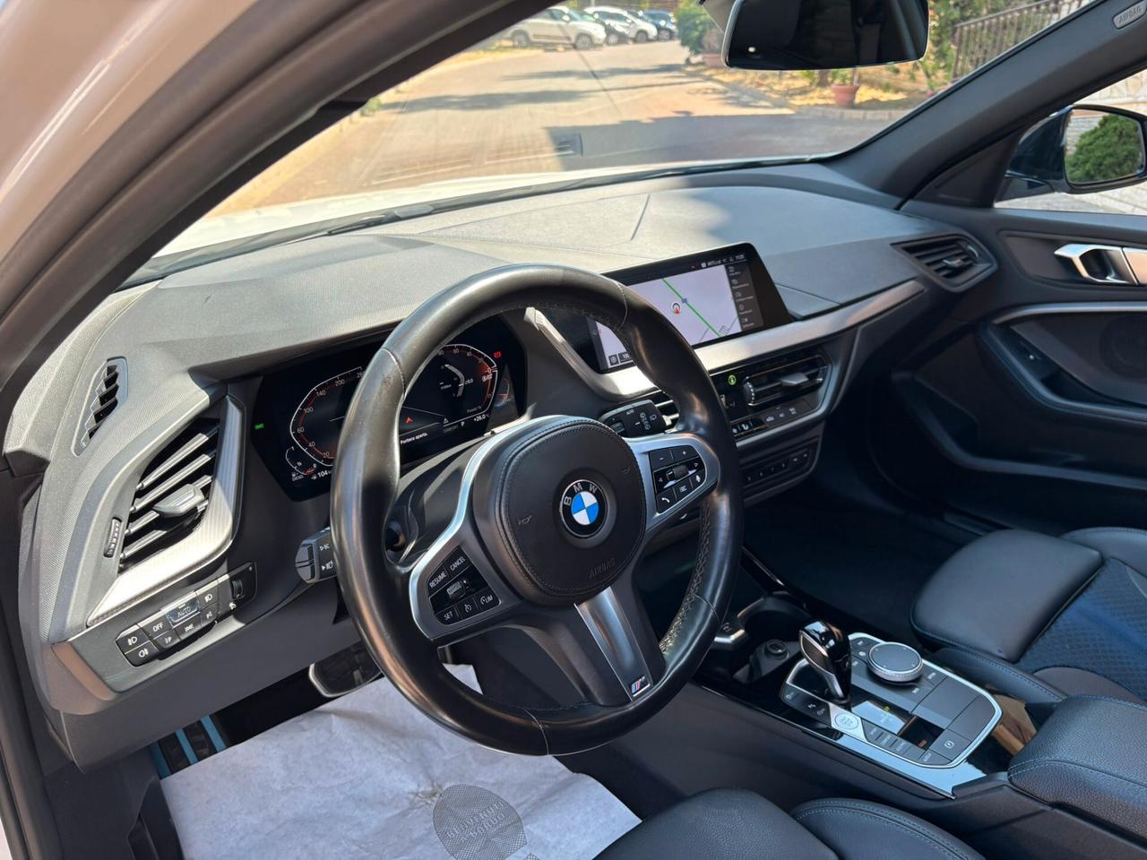 Bmw 118 118d 5p. Msport
