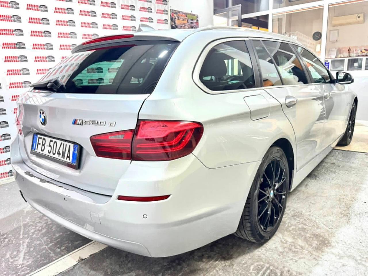 Bmw 520 520d xDrive Touring Luxury