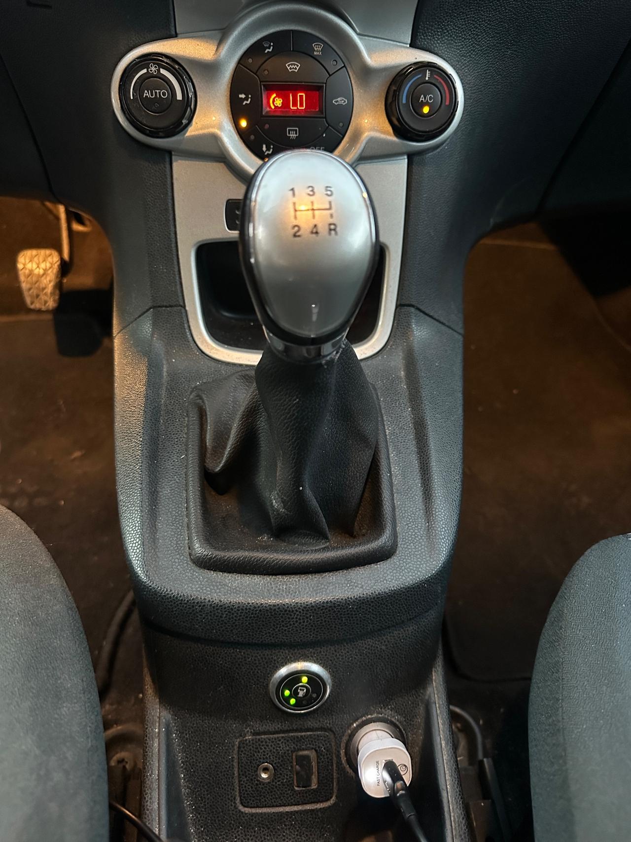 Ford Fiesta 1.4 5 porte Bz.- GPL Titanium