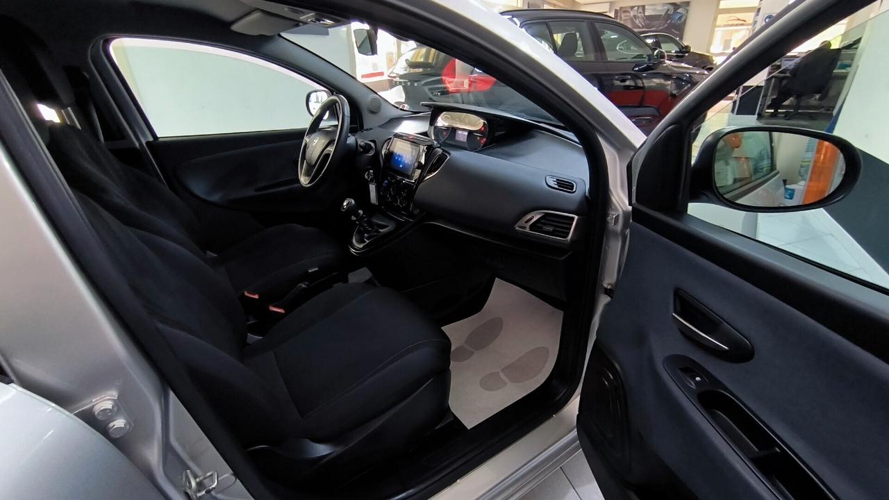 Lancia Ypsilon 1.0 FireFly 5 porte S&S Hybrid Ecochic Gold/2021- Km 27.000