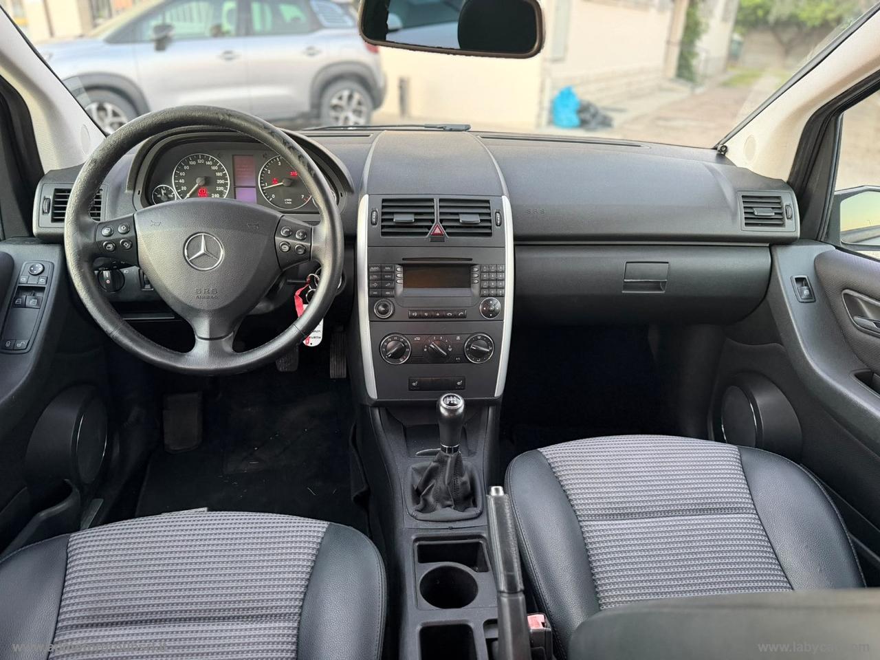 MERCEDES-BENZ A 150 Avantgarde BLACK MATT