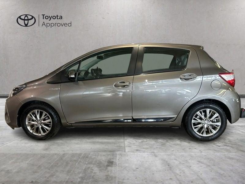 Toyota Yaris Yaris 1.5 Hybrid 5 porte Active + CERCHI IN LEGA AREA C FREE