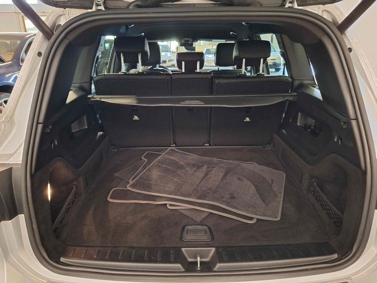 MERCEDES GLB 200d 4MATIC SPORT PLUS 150CV - PELLE- LUCI 64 COLORI - RETROCAMERA - DOPPIO DISPLAY 10.25