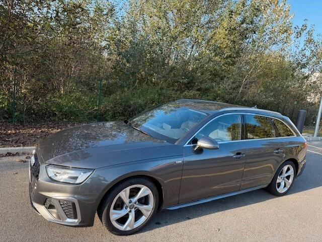 Audi A4 Avant 30 TDI/136 CV S tronic S line edition