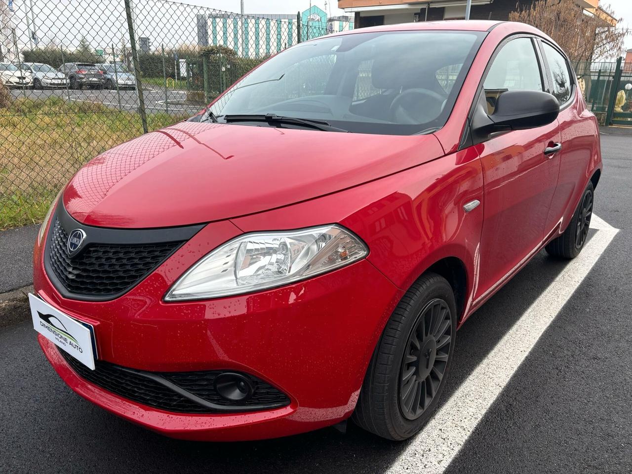 Lancia Ypsilon 1.0 FireFly 5 porte S&S Hybrid Ecochic Gold