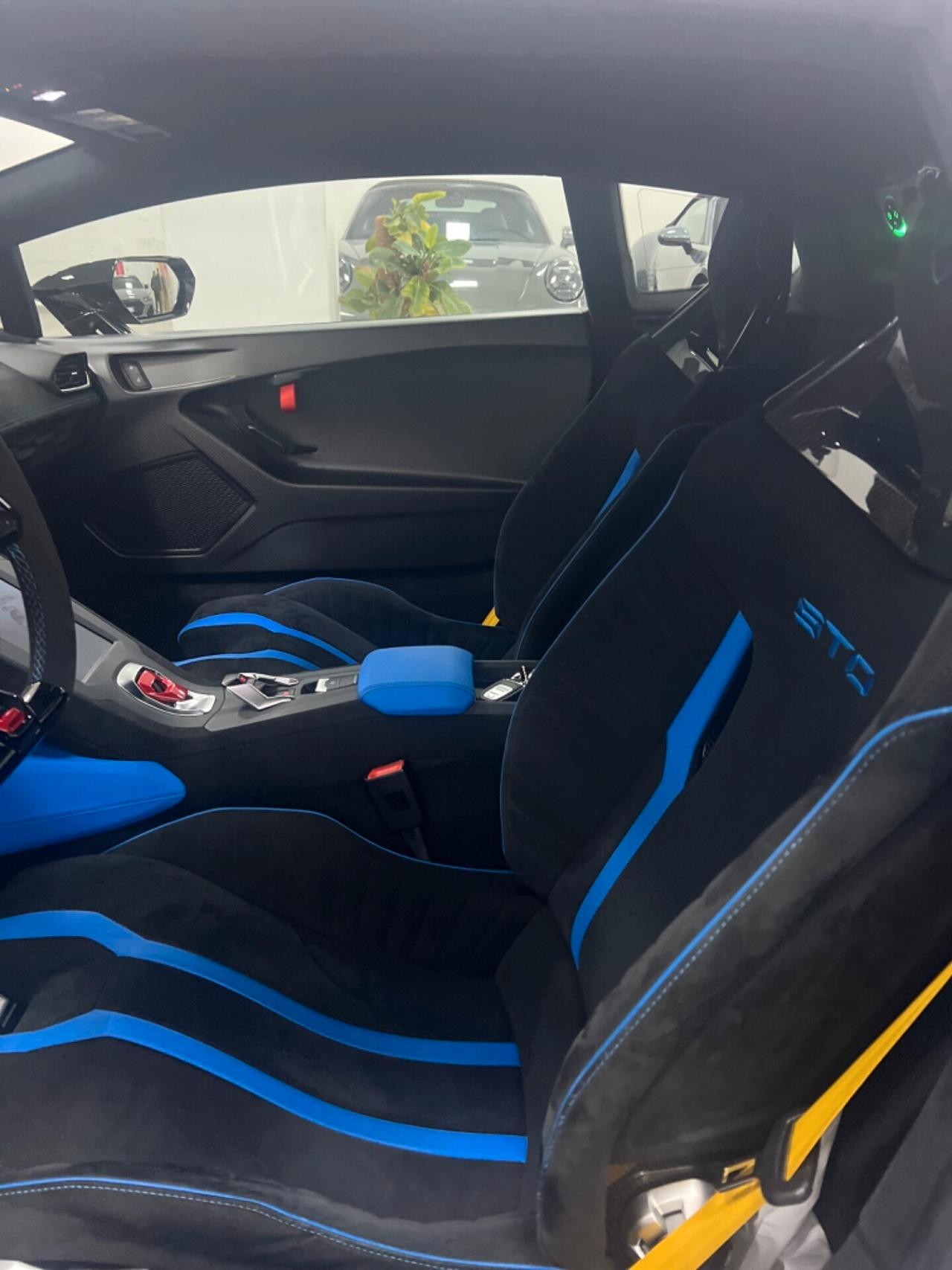 Lamborghini Huracán Coupe 5.2 STO 640cv rwd - iva esposta