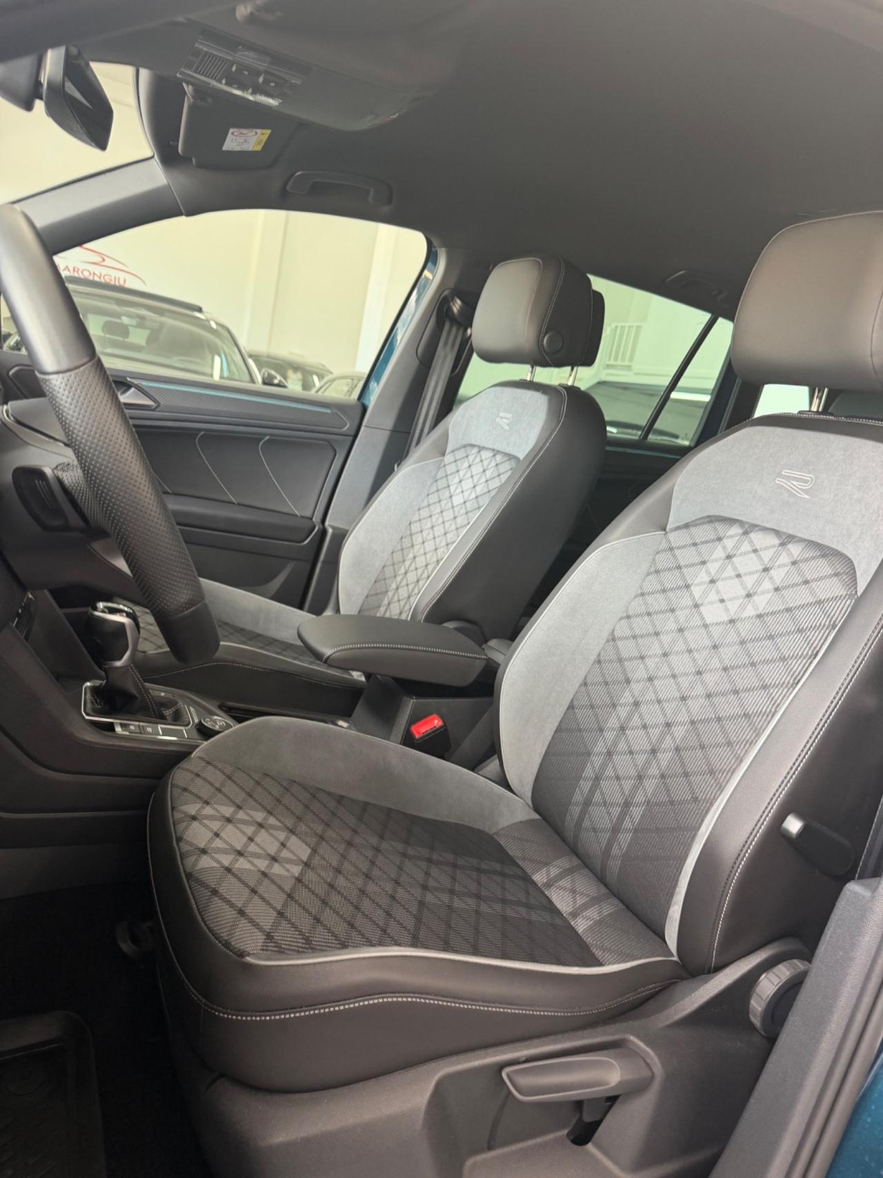VW Tiguan 2.0 TDI 150 DSG 4MOTION R-Line finanziabile