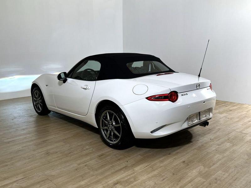 Mazda MX-5 1.5L Skyactiv-G Exclusive-Line