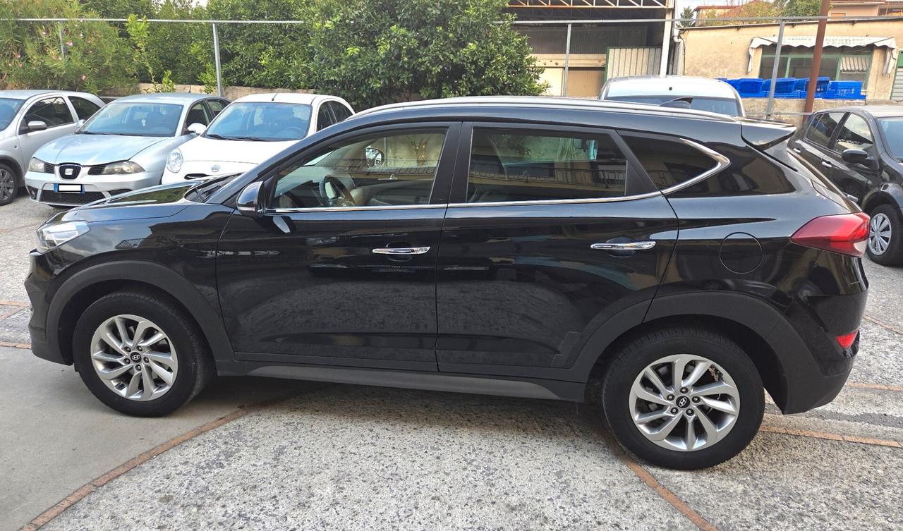 Hyundai Tucson 1.7 CRDi XPossible FULL GARANZIA