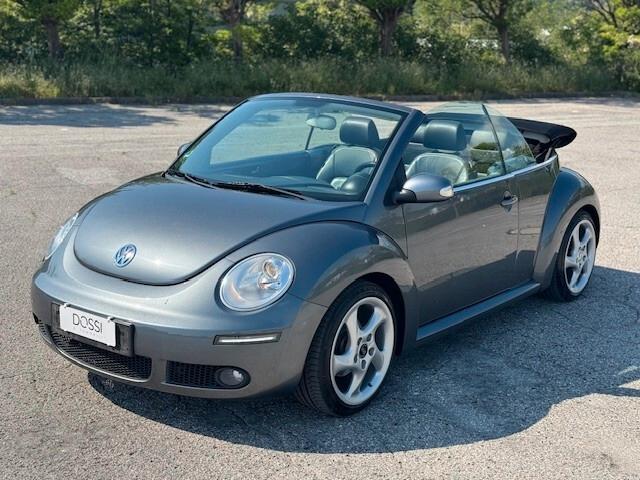 Volkswagen New Beetle 1.6 Cabrio