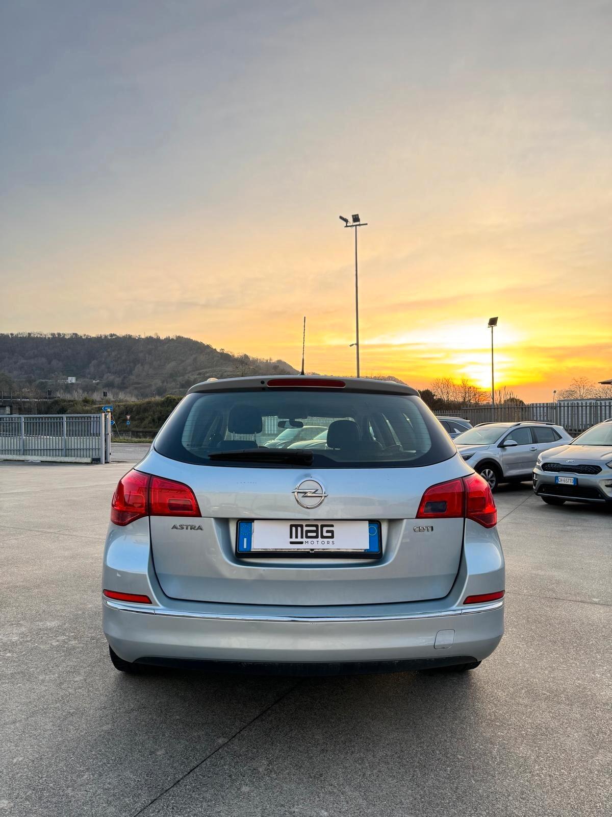 Opel Astra 1.6 CDTI EcoFLEX S&S Sports Tourer Cosmo