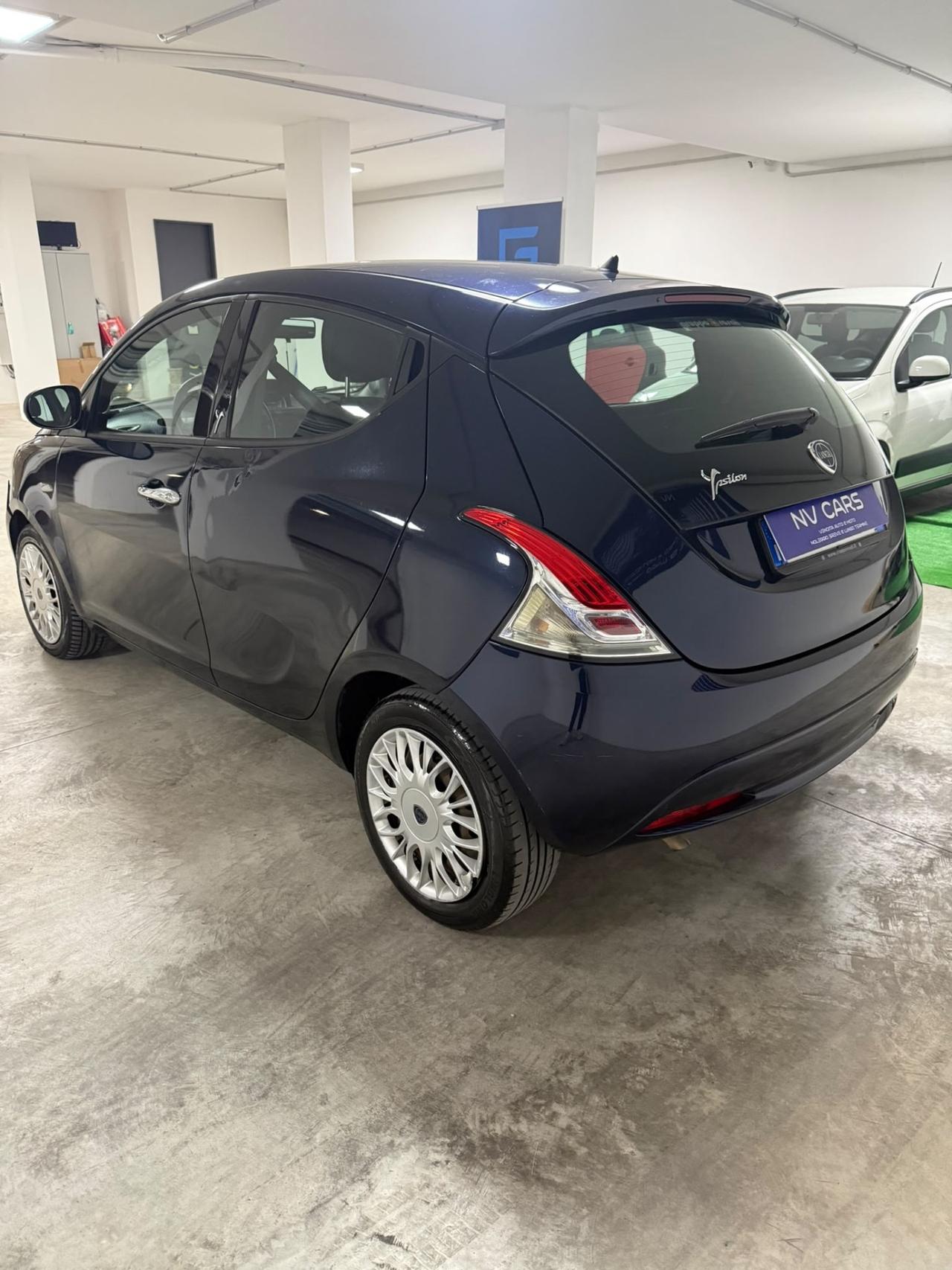 Lancia Ypsilon 1.2 69 CV 5 porte GPL Ecochic Platinum