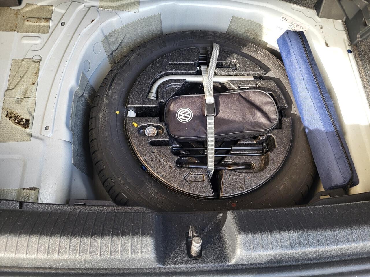 VOLKSWAGEN POLO-1,0-EURO 6B-FRENATA CITY-2 REVISION