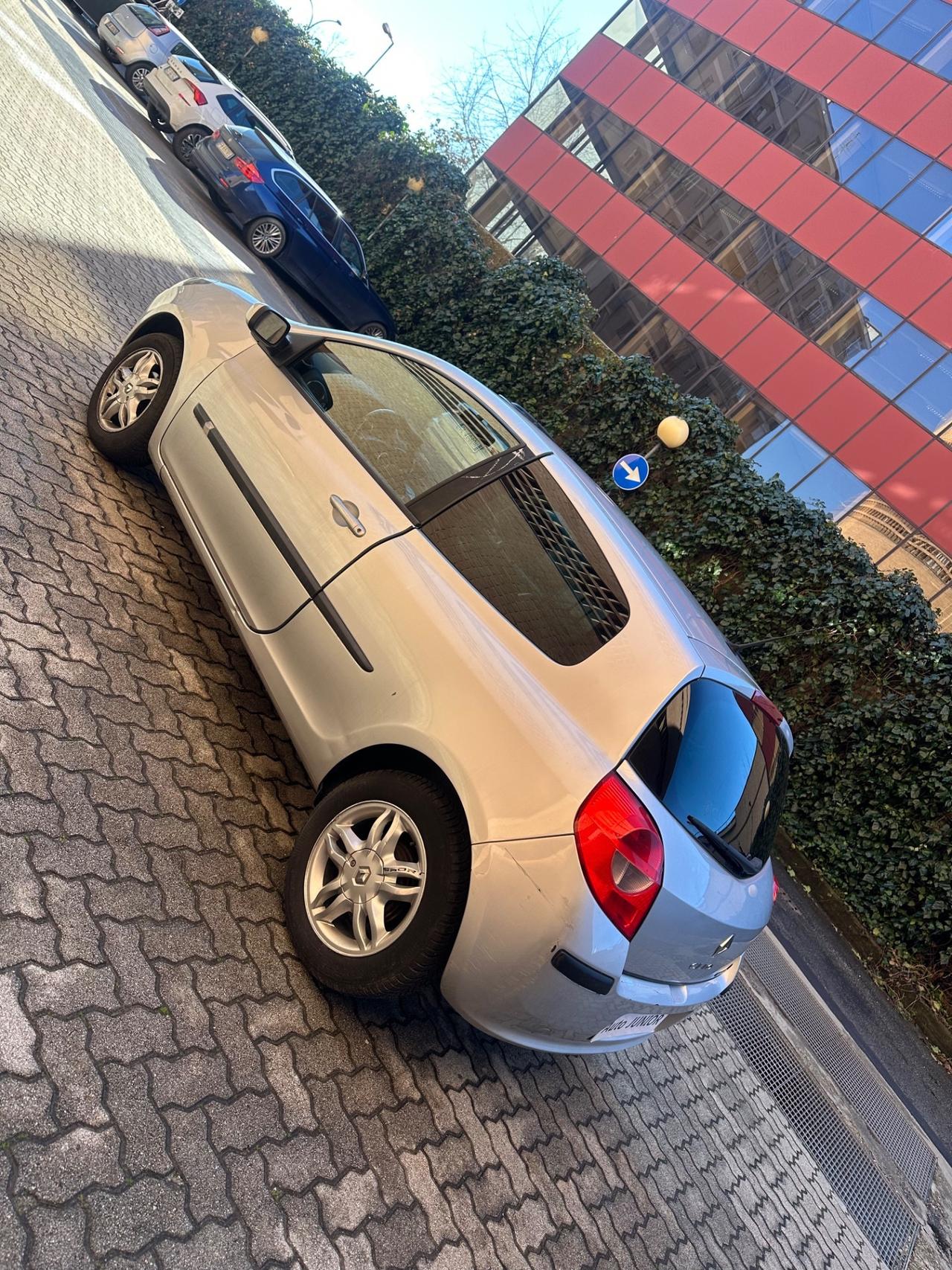 Renault Clio 1.2 16V 3 porte Pack