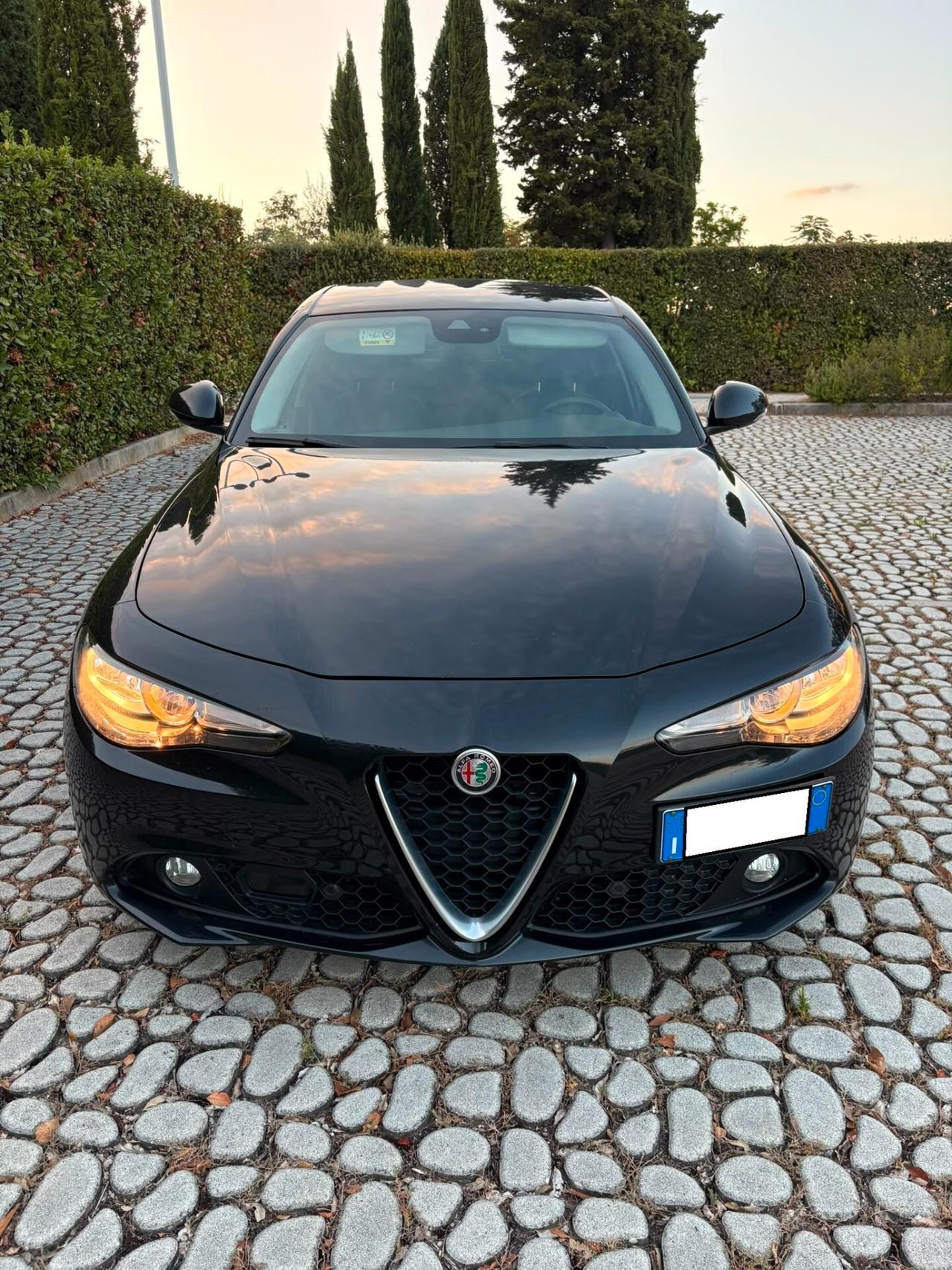 ALFA Giulia 2.2Turbodiesel 180CV 6M Super -08-2018