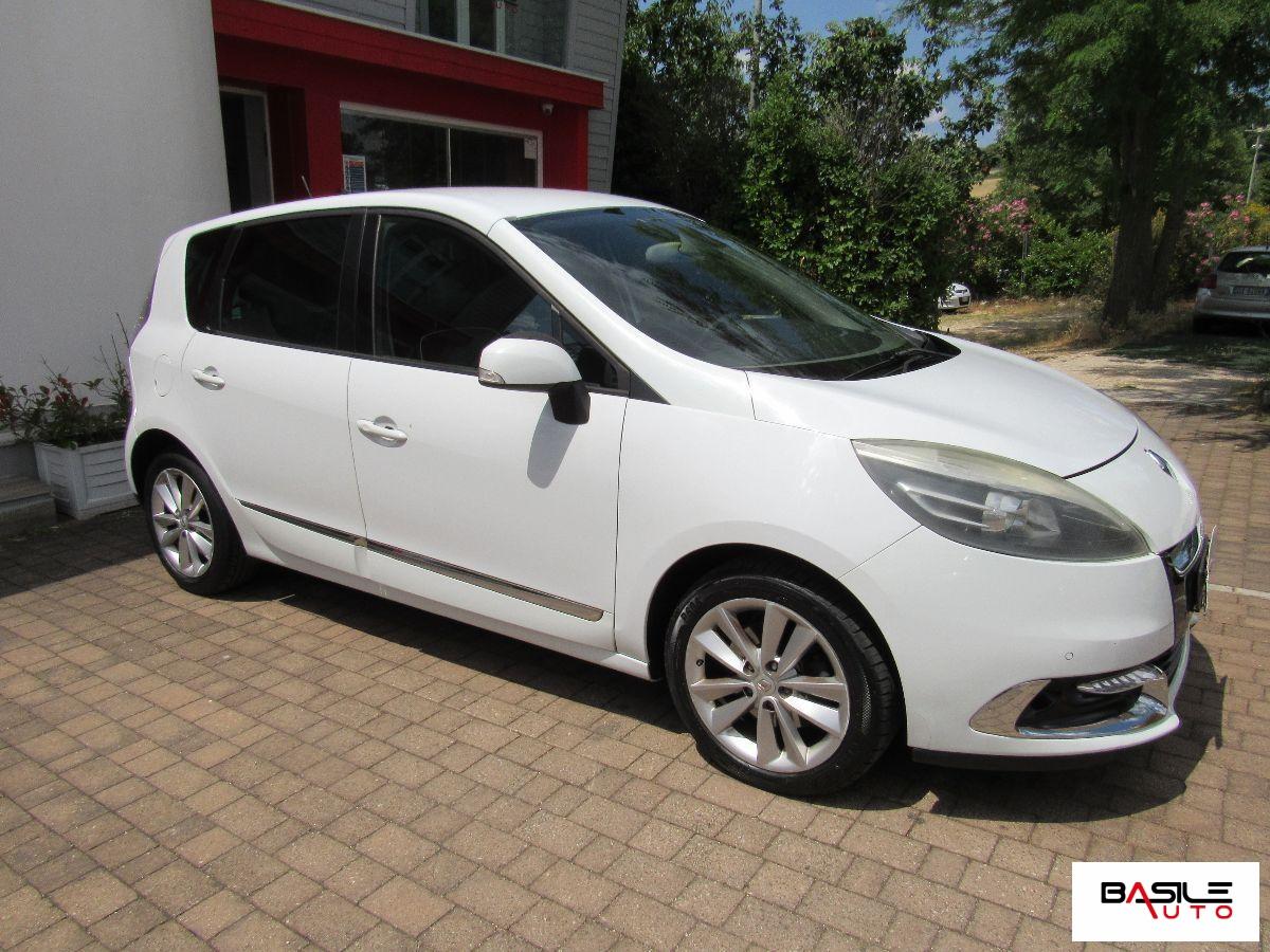 RENAULT - ScÃ©nic - 1.5 dCi 110CV EDC Bose