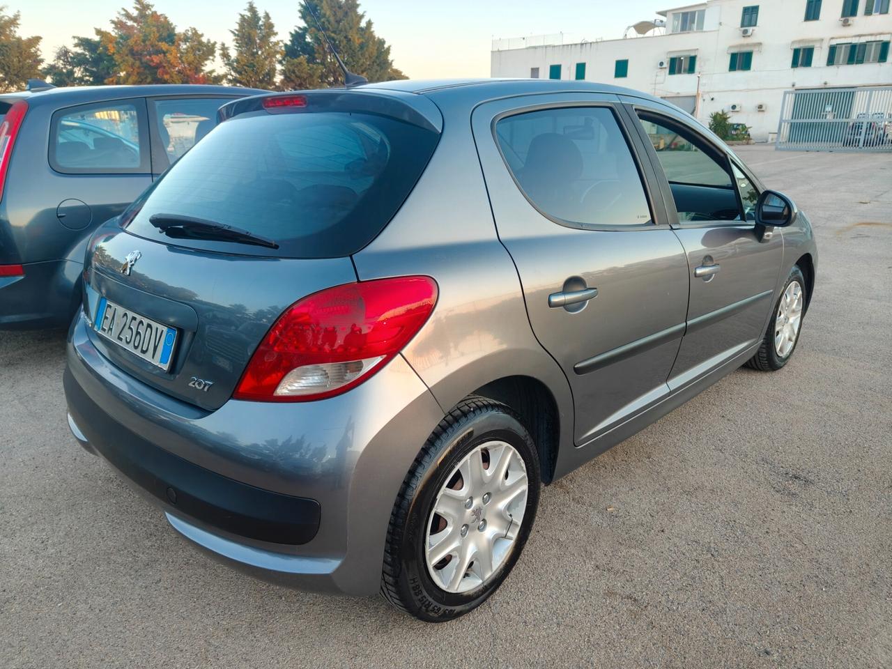 Peugeot 207 1.4 8V 75CV 5p. X Line ECO GPL