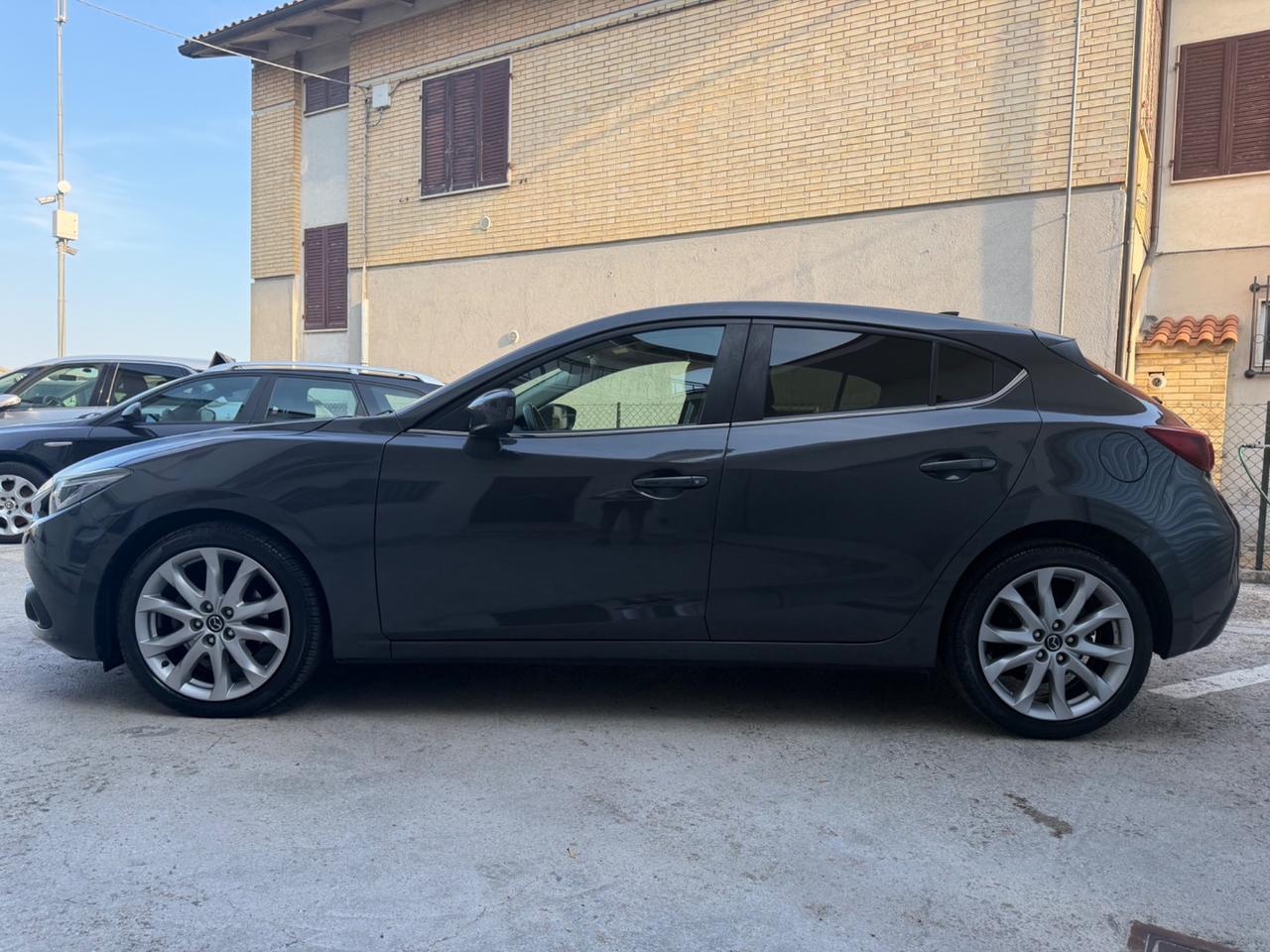 Mazda3 1.5 Skyactiv-D Exceed