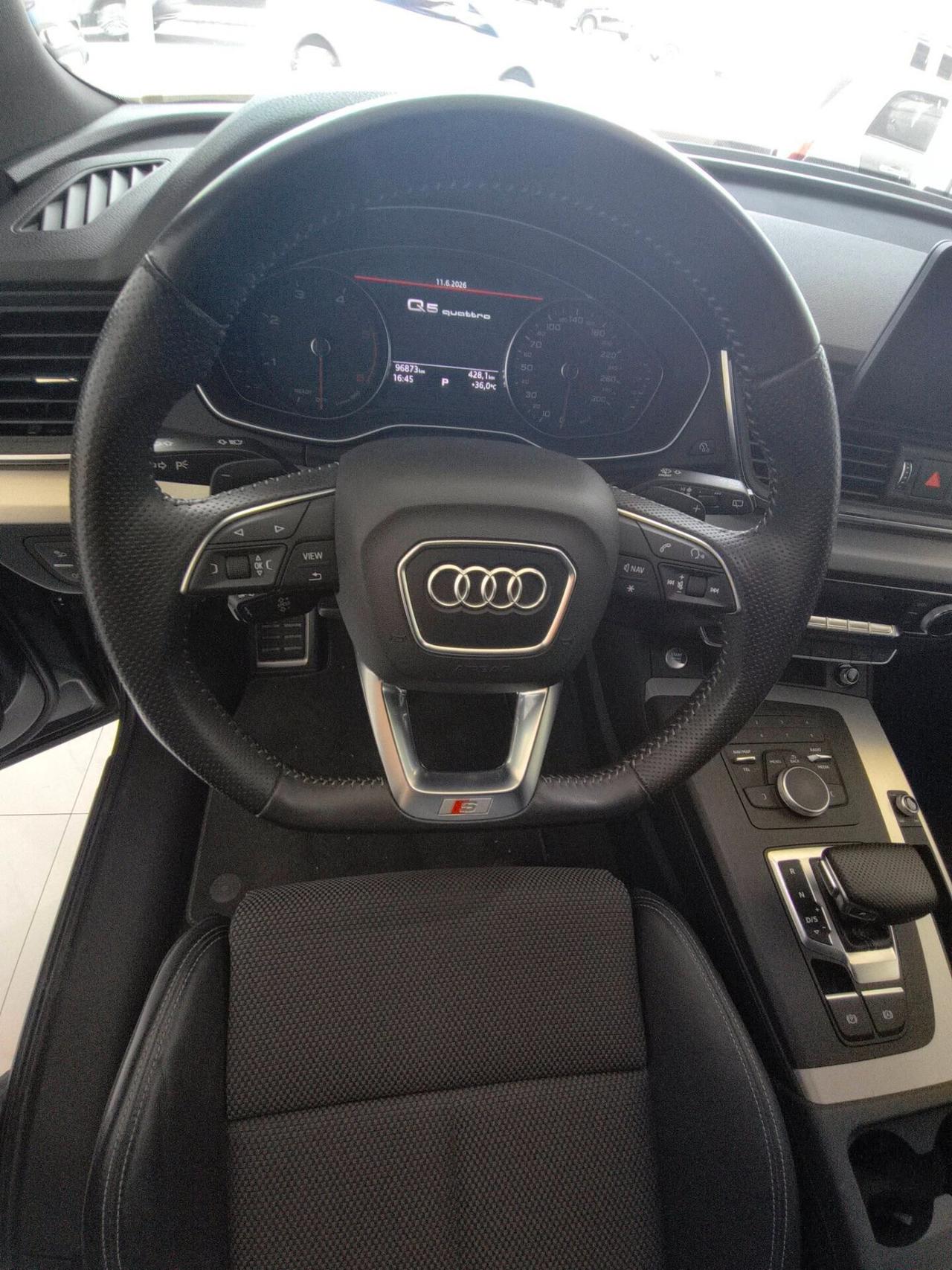 Audi Q5 40 TDI quattro S line plus