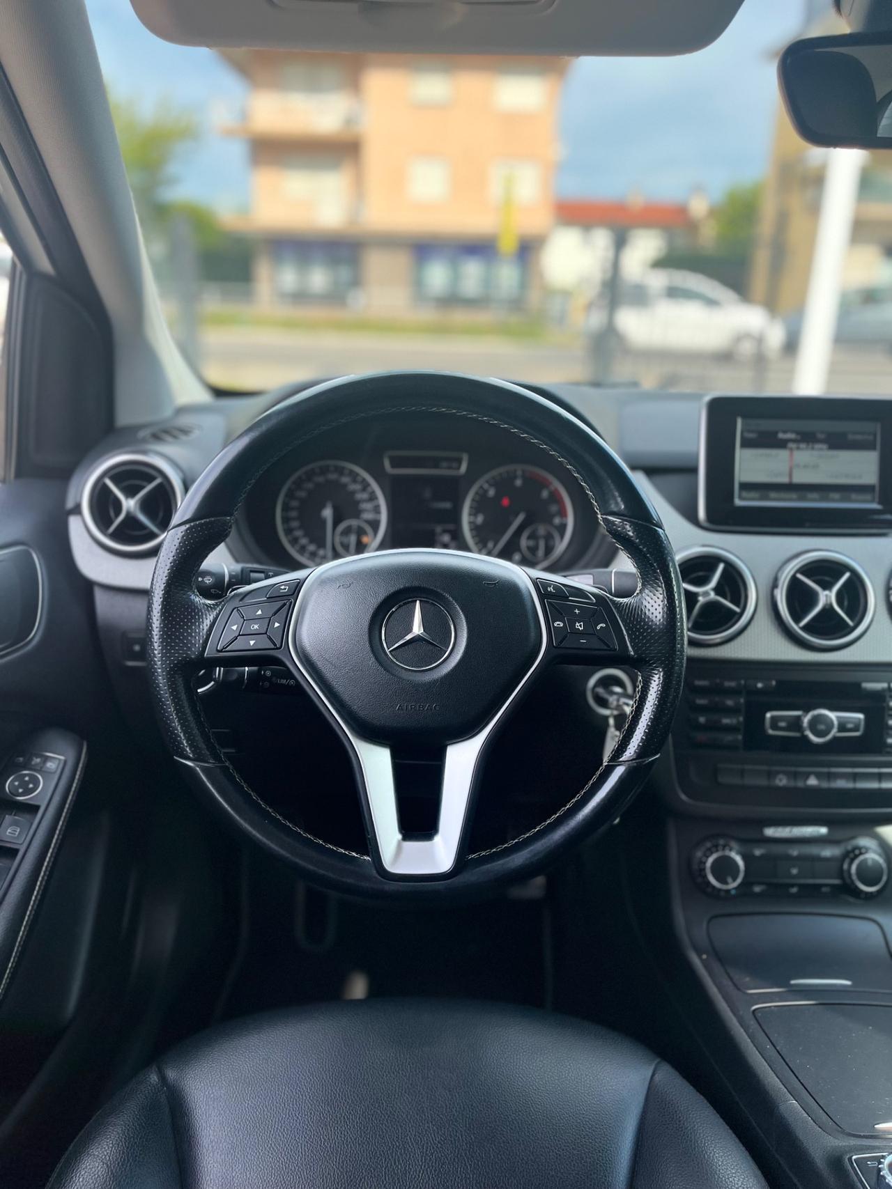 Mercedes-benz A 200 CDI BlueEFFICIENCY Premium