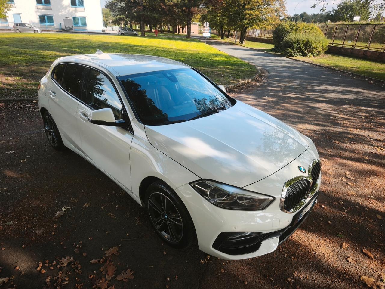 Bmw serie 1 116d 5p. Msport