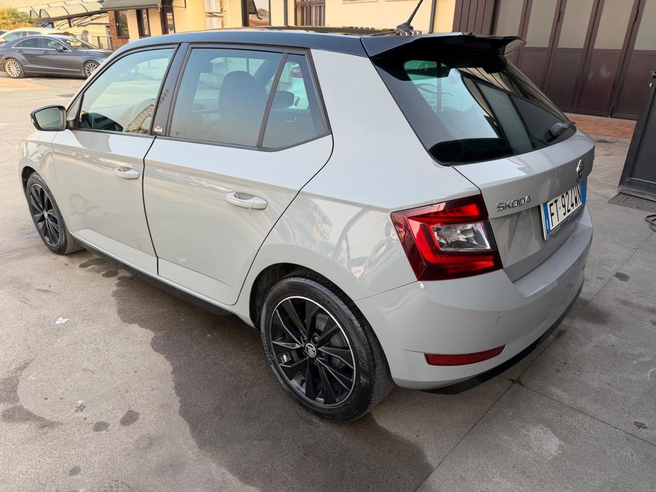 Skoda Fabia 1.0 TSI Twin Color Monte Carlo