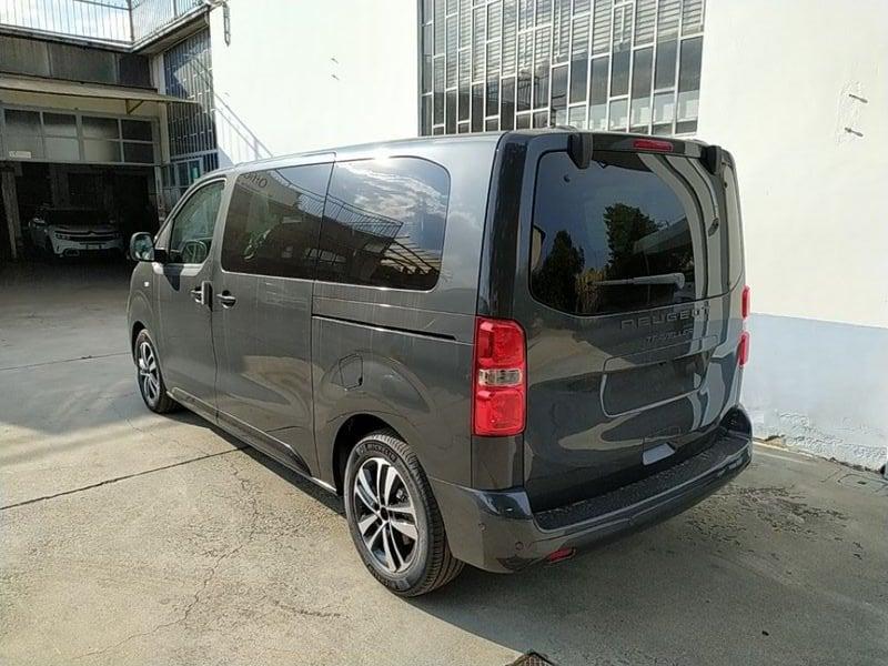 Peugeot Traveller 180 Hdi EAT8 STD Business NAV CBC