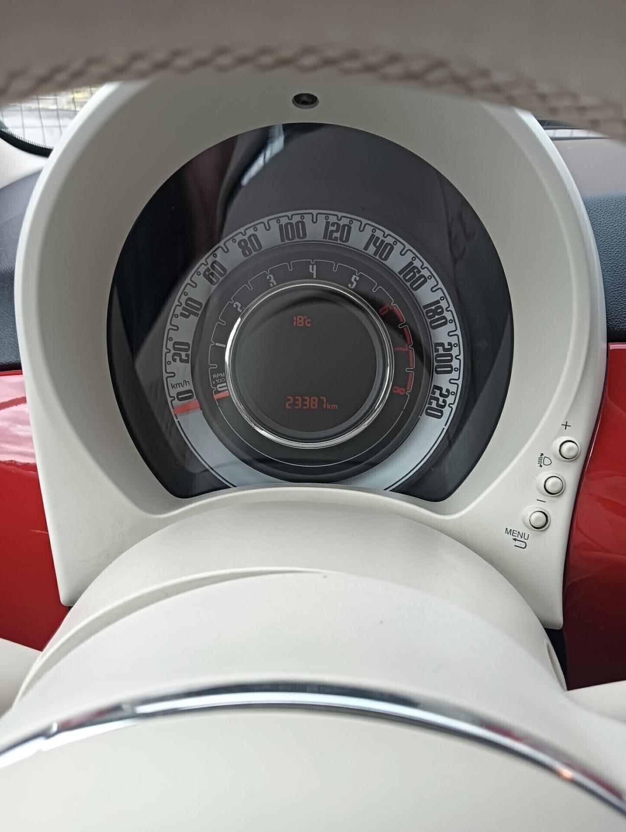 Fiat 500 1.0 Hybrid Red