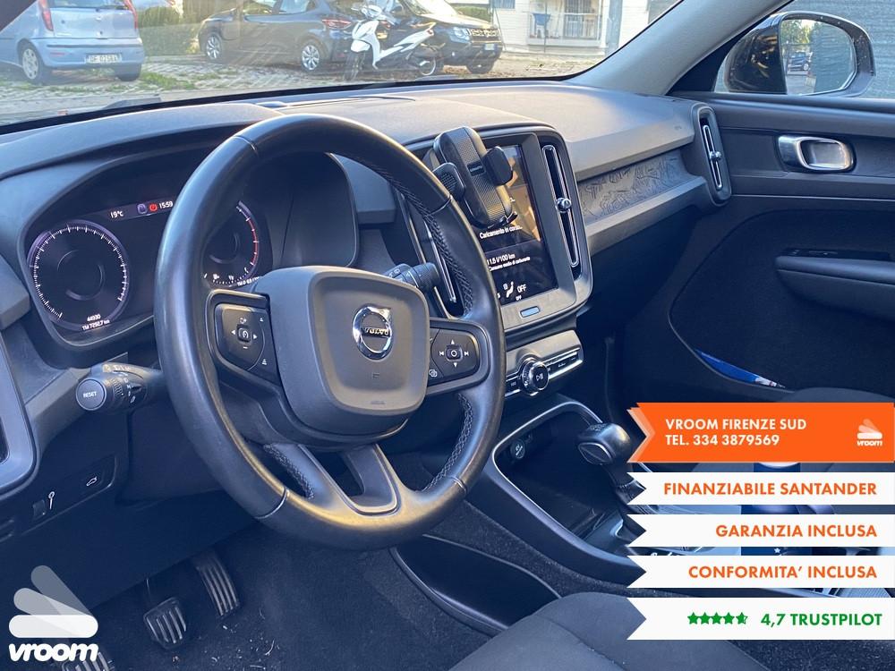 VOLVO XC40 (2017-->) XC40 T2 Momentum Pro